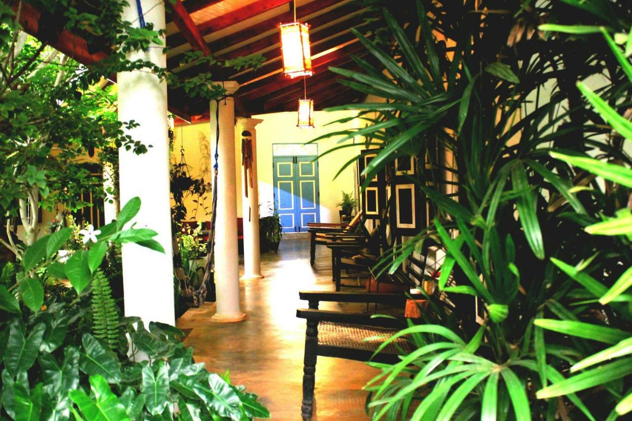 The Courtyard Villa シギリヤ エクステリア 写真